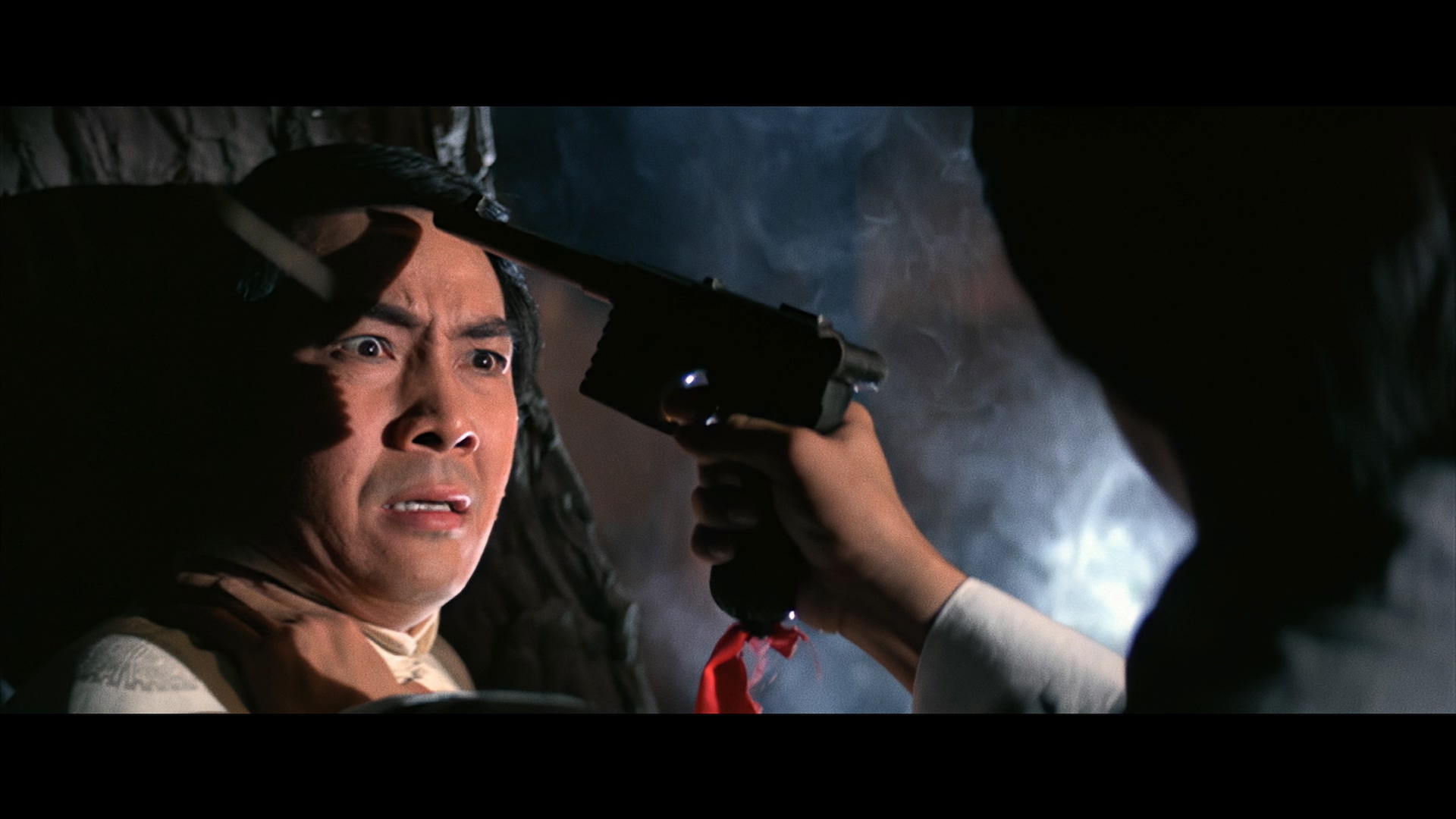 王戎的写真-《插翅難飛》