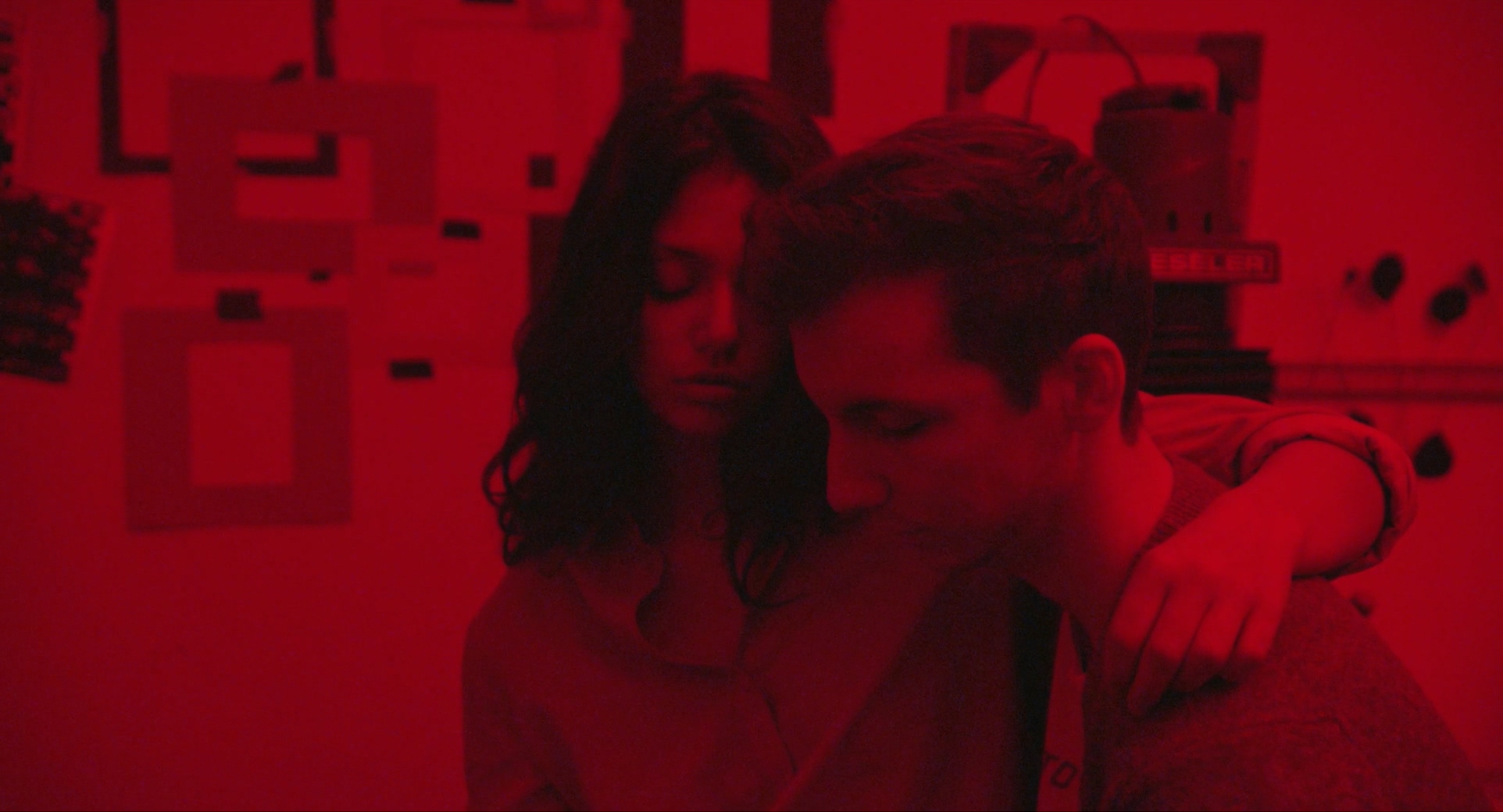 诺亚·阿比塔的写真