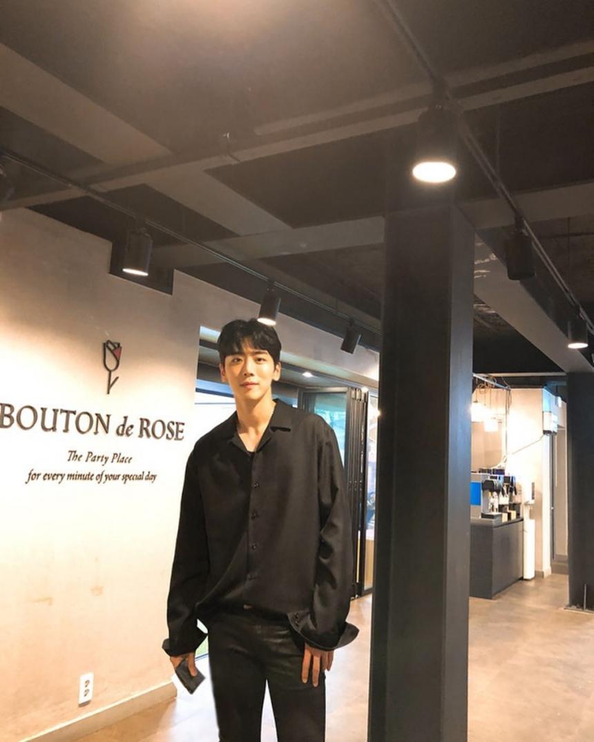 郑义诸的写真-http://www.topstarnew...