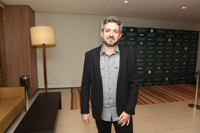 蒂亚戈·阿拉基利安的写真