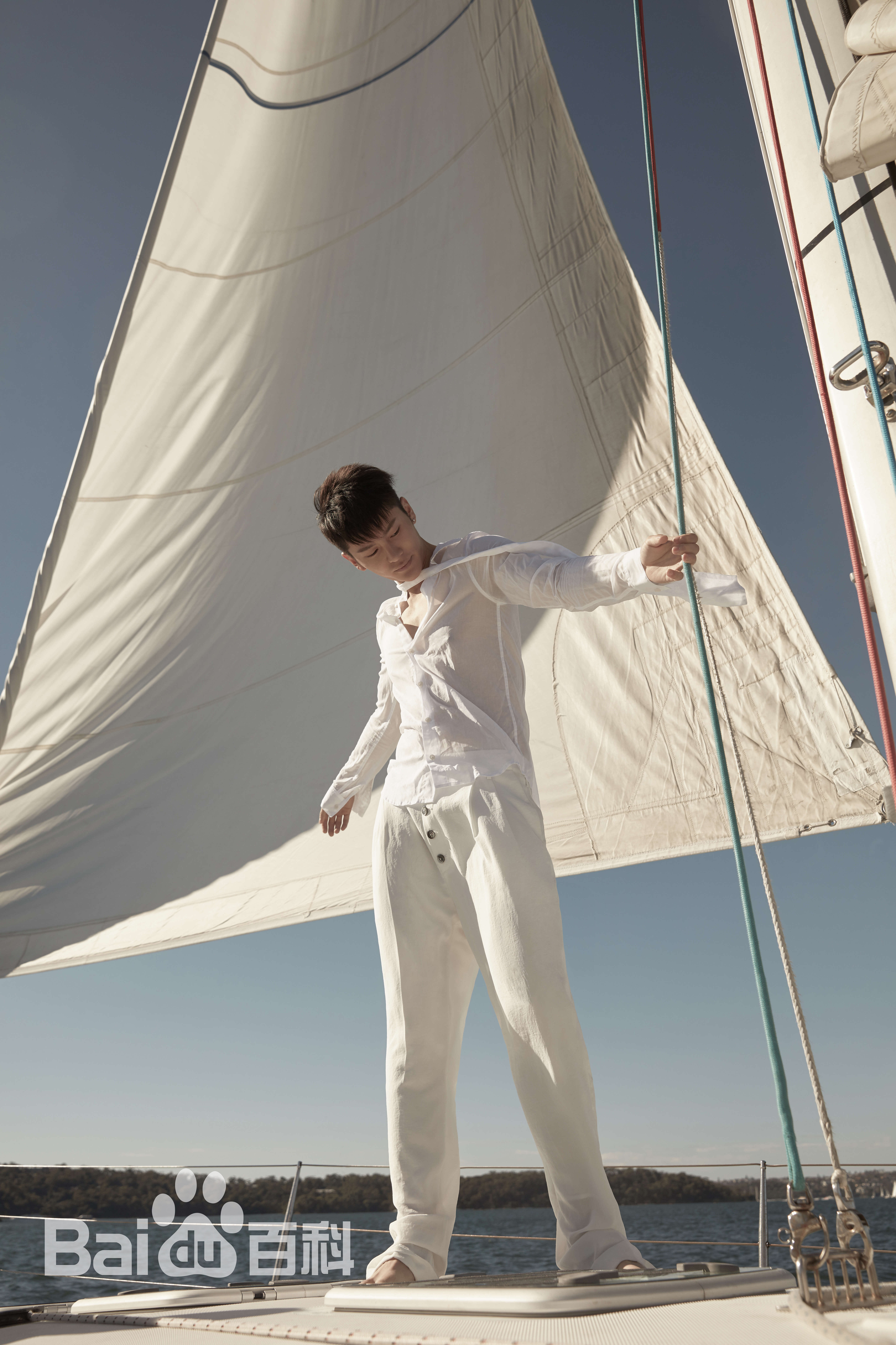 王嘉的写真-时尚芭莎