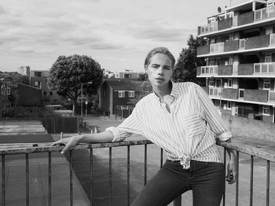 雅妮娜·霍普的写真