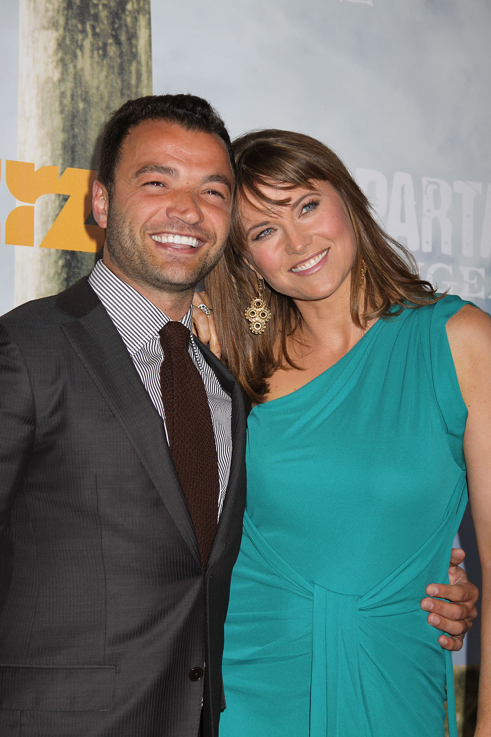 尼克·塔拉贝的写真-跟老板娘