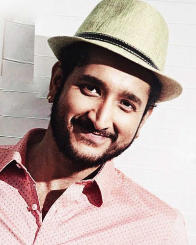 帕拉姆巴拉塔·查特吉的写真