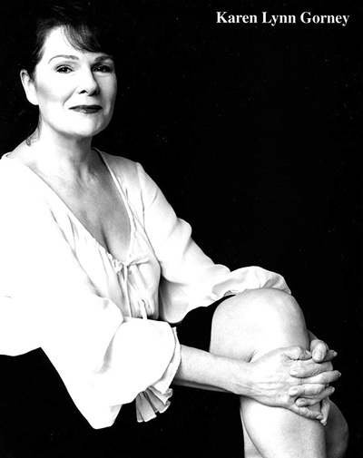 凯伦·琳恩·高妮的写真