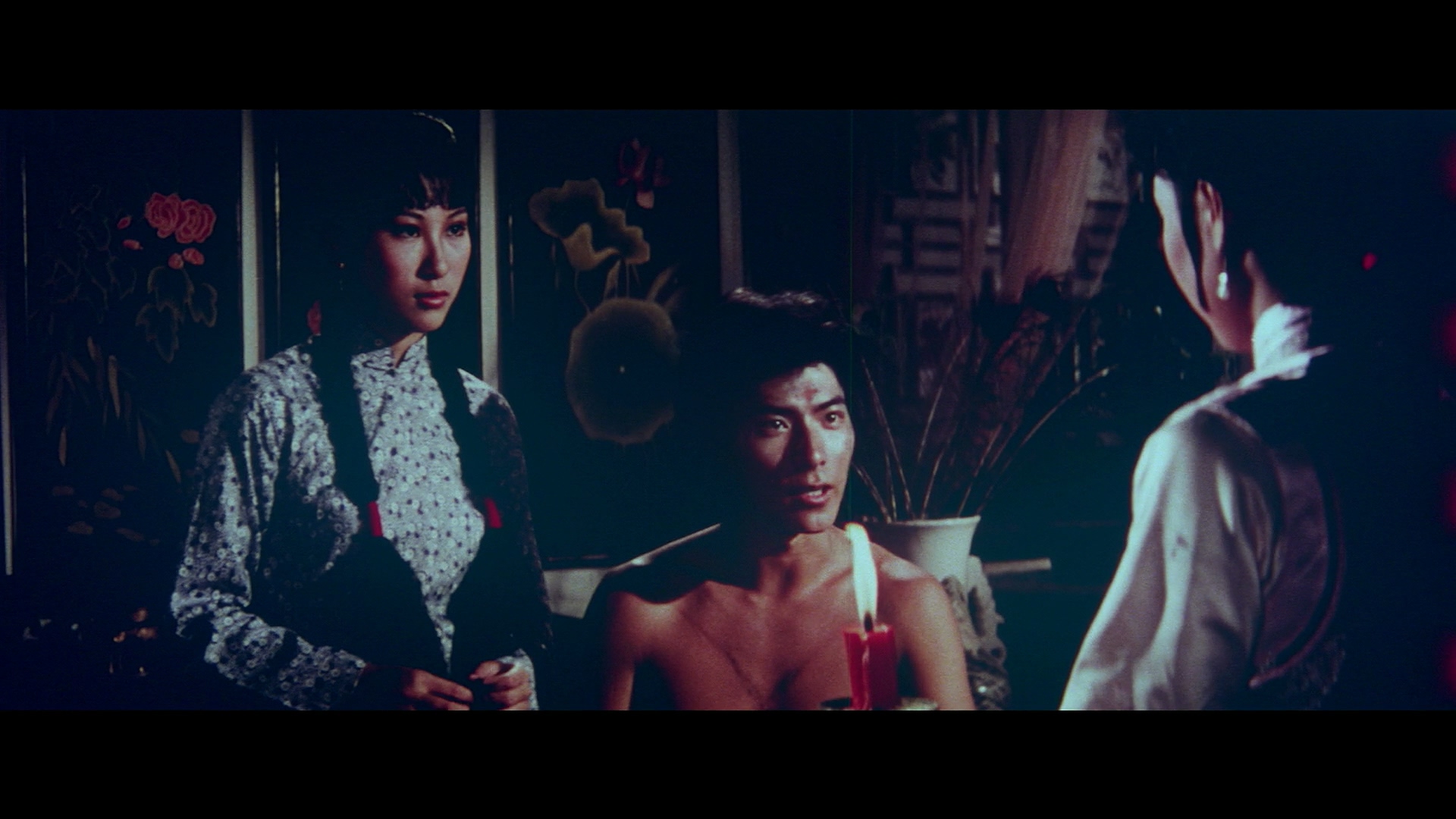 刘皓怡的写真-《烈日 狂風 野火》