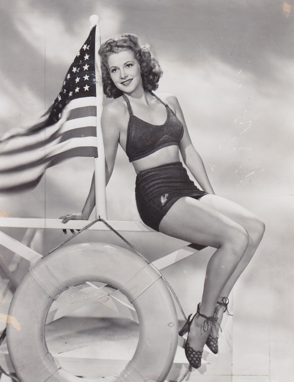 朱莉·毕晓普的写真