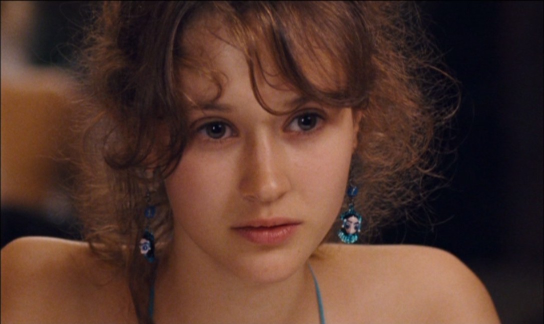 康斯坦丝·卢梭的写真