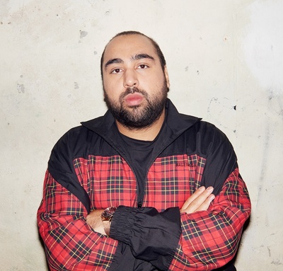 阿西姆·乔杜里的写真