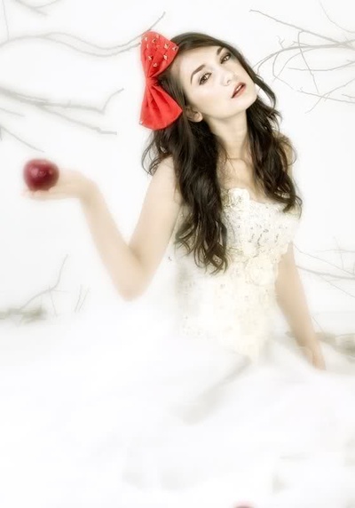 露娜·玛雅的写真