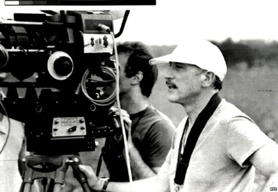 内斯托尔·阿尔门德罗斯的写真