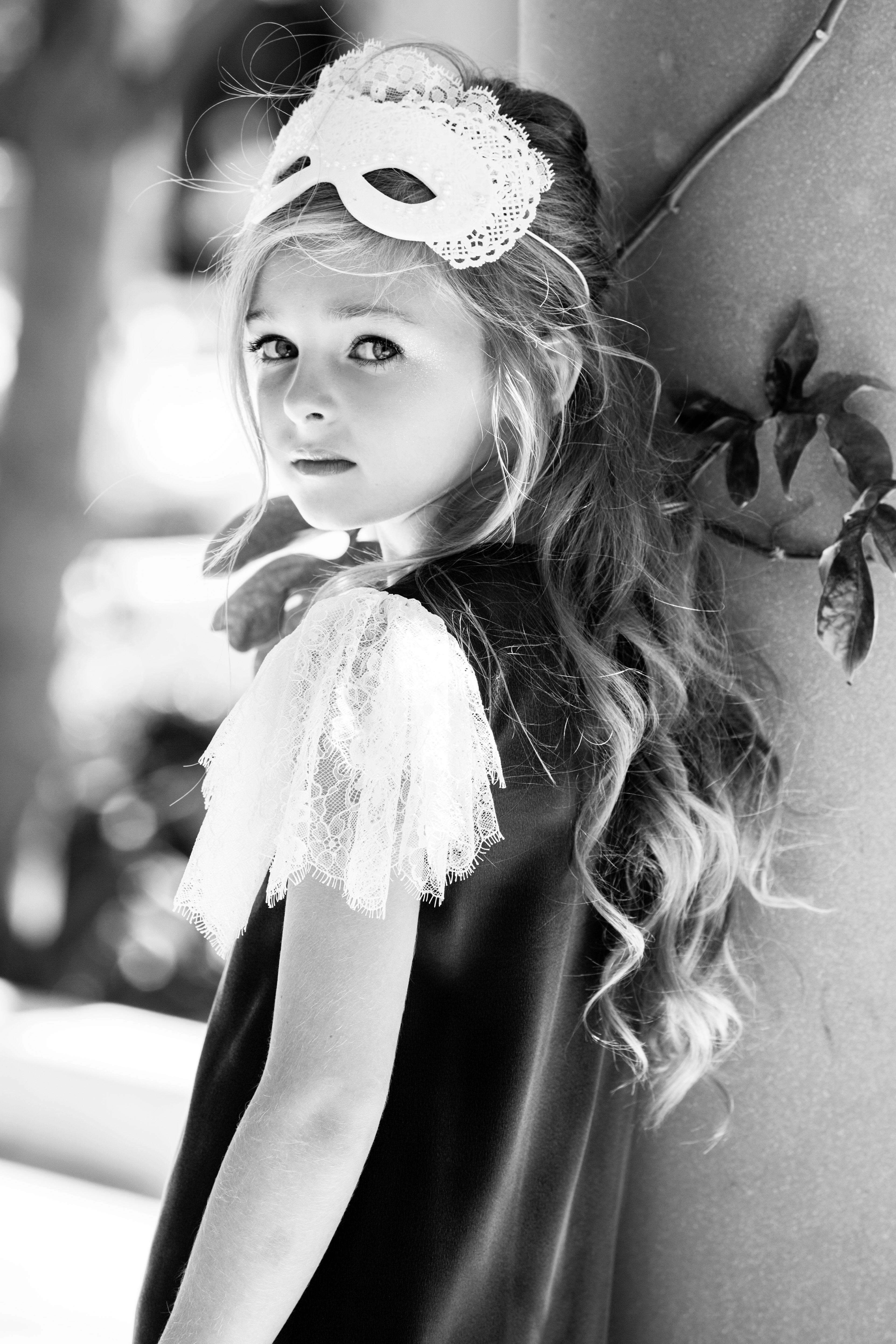 伊莎贝拉·瑞思的写真