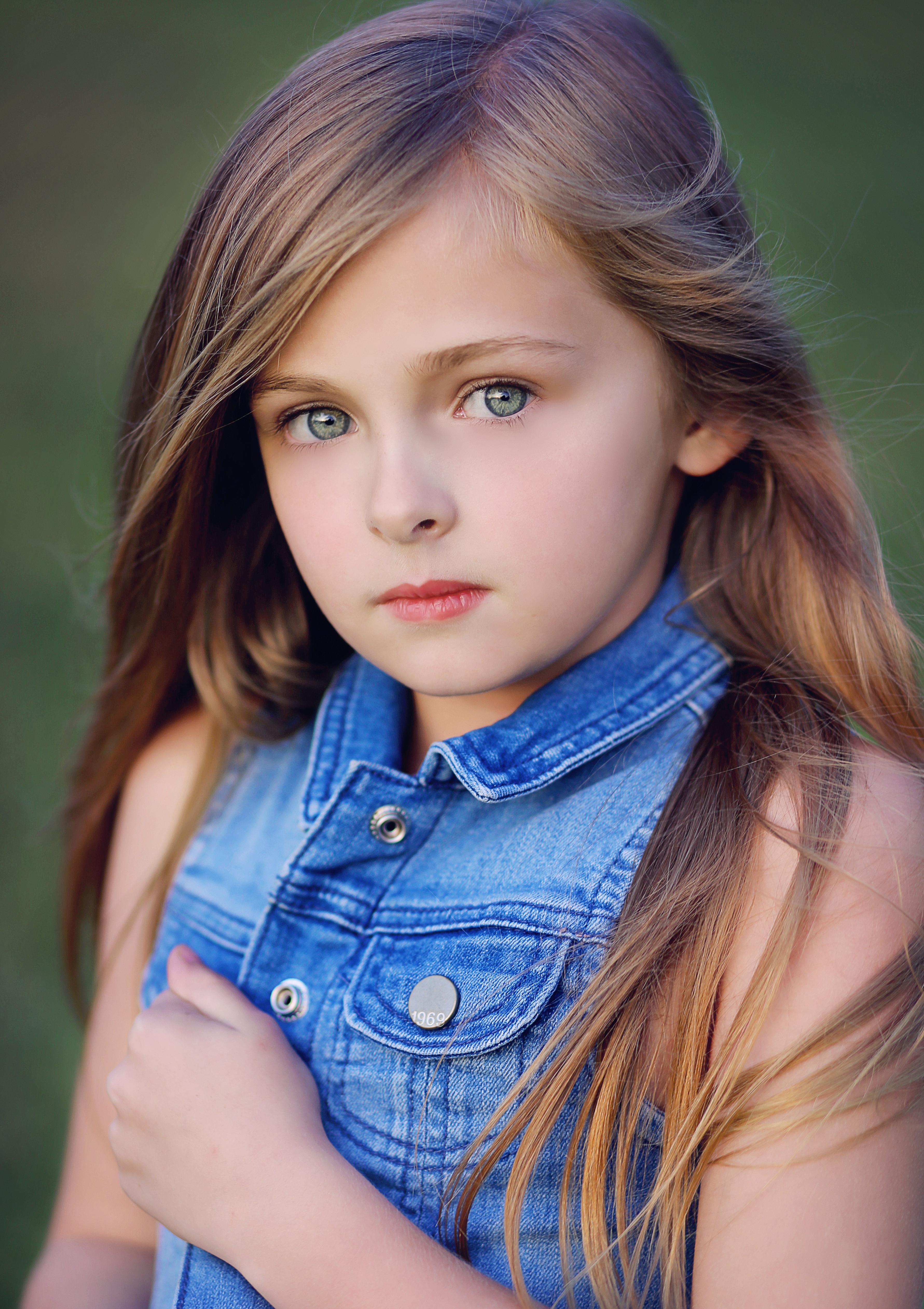 伊莎贝拉·瑞思的写真