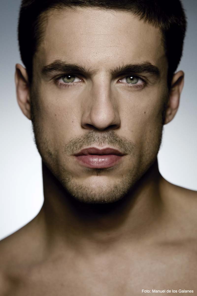 阿雷胡·苏拉斯的写真