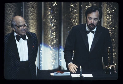 詹姆斯·L·布鲁克斯的写真-凭借《母女情深》获得...