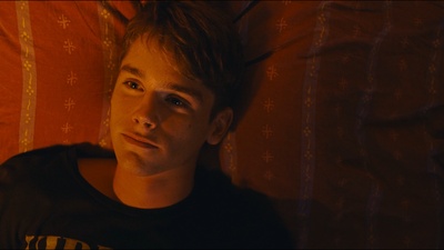 尼古拉斯·鲍文斯的写真-法国同影乔纳斯