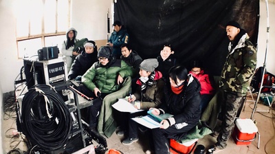 杨龙的写真-杨龙在片场