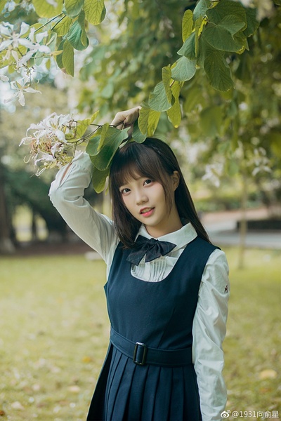 向俞星的写真-向俞星 - 星辰大海