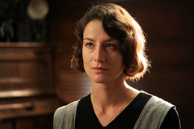 玛雅·奥丝塔泽斯卡的写真