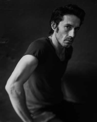 汤姆·米滕的写真