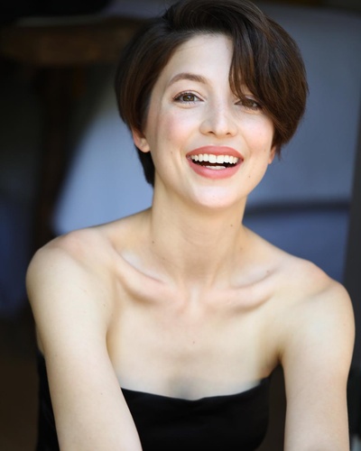 凯特·纳尔逊的写真