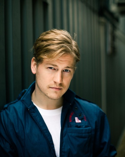 加文·斯特豪斯的写真