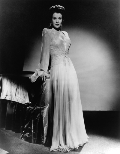 鲁斯·沃里克的写真