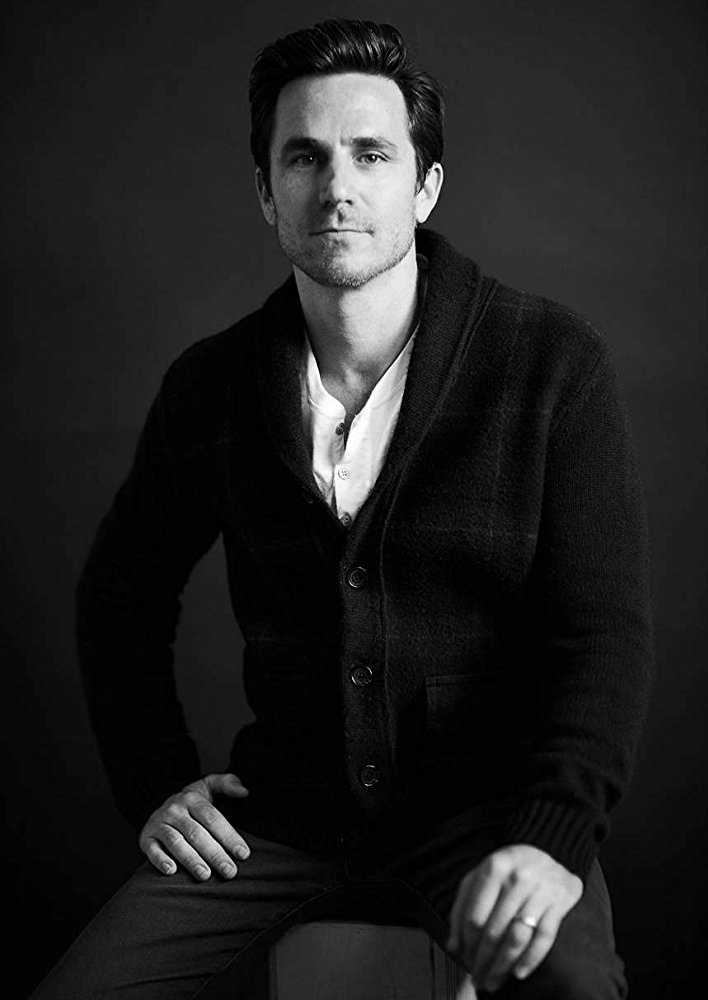 乔·巴拉里尼的写真