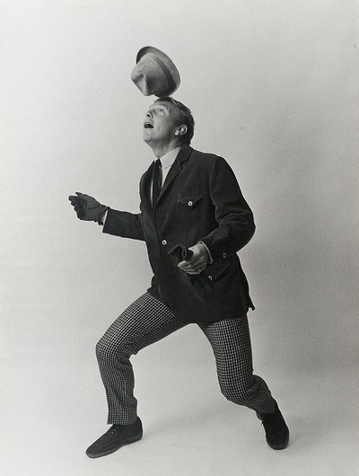 鲍比·摩尔的写真