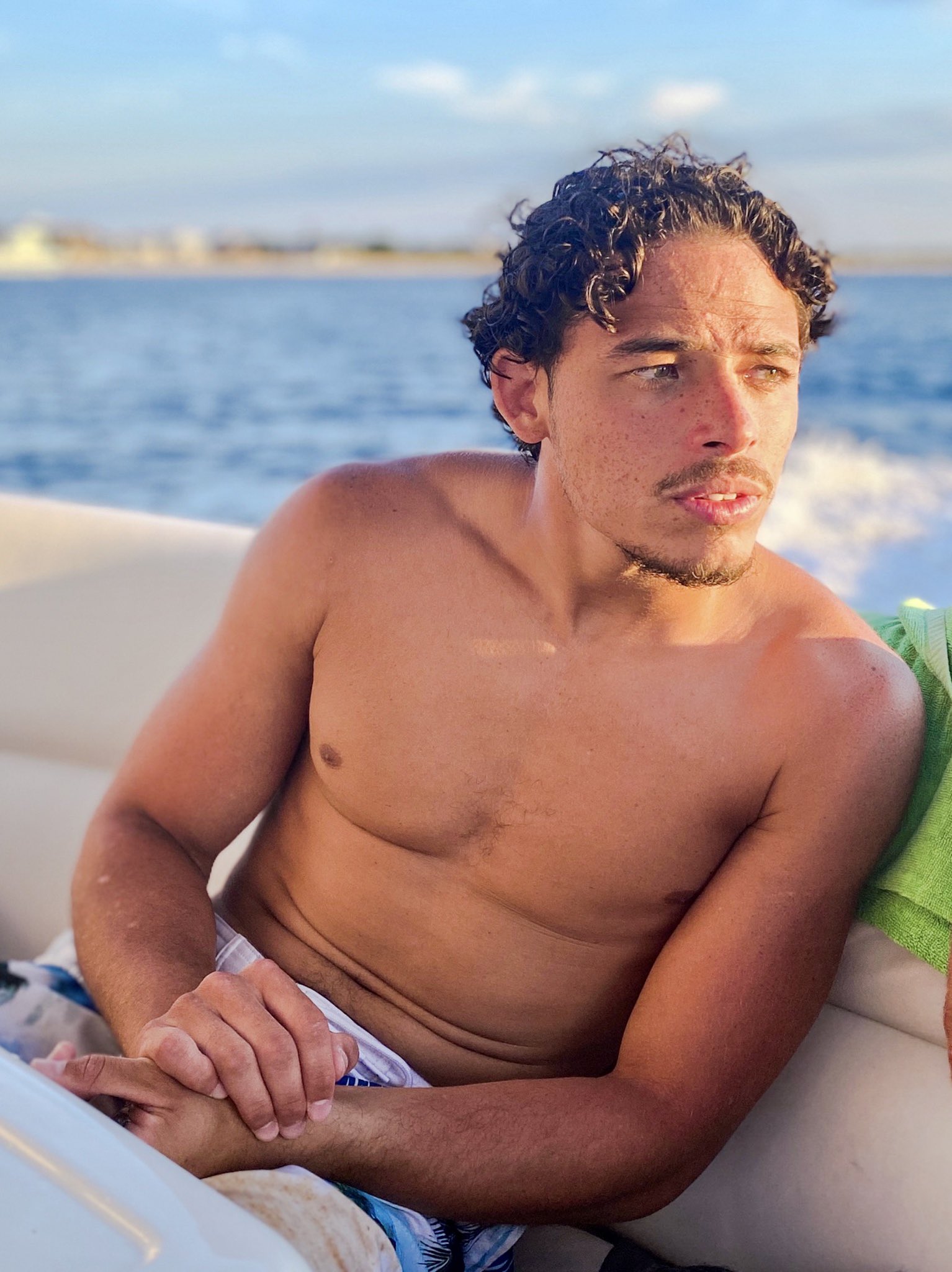 安东尼·拉莫斯的写真