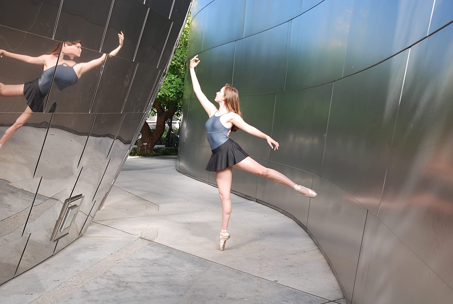 汉娜·莱的写真