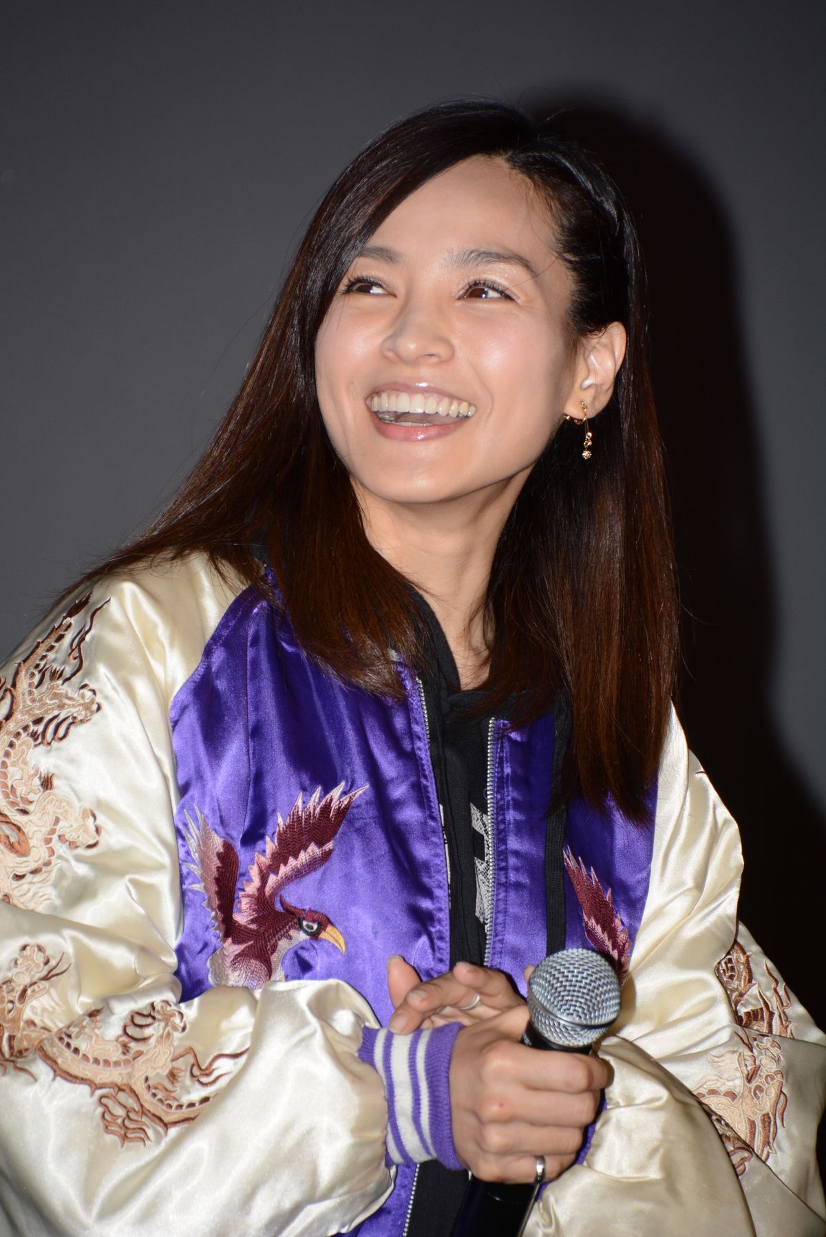 国仲凉子的写真