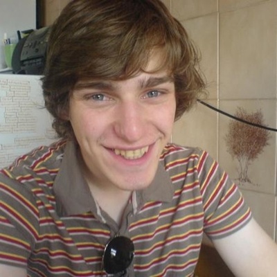 约翰-保罗·麦克劳德的写真