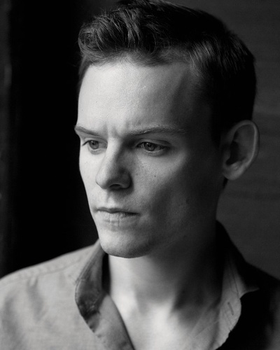 詹姆斯·安东尼·皮尔森的写真