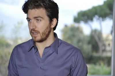 亚历山德罗·罗亚的写真