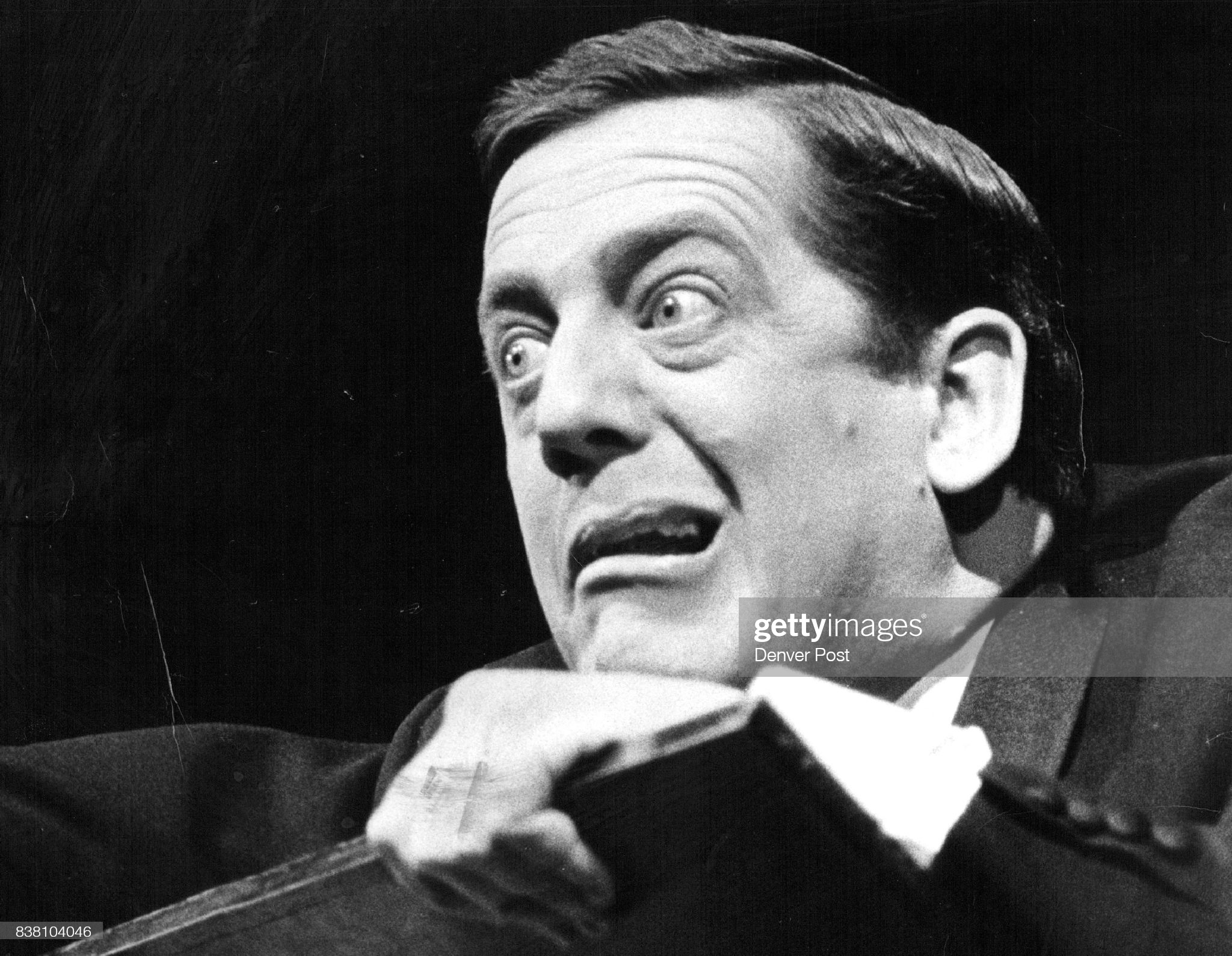 约翰·内特尔顿的写真