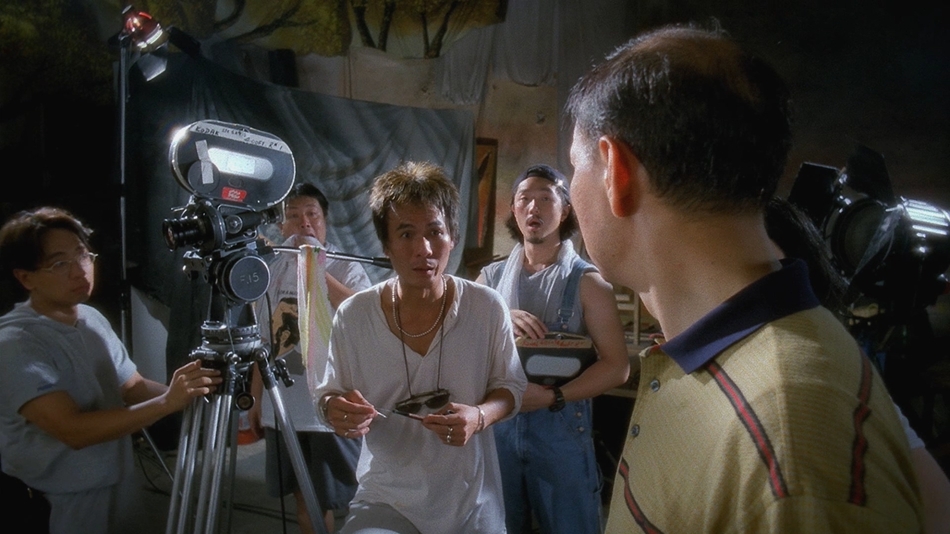 敖志君的写真-《色情男女》