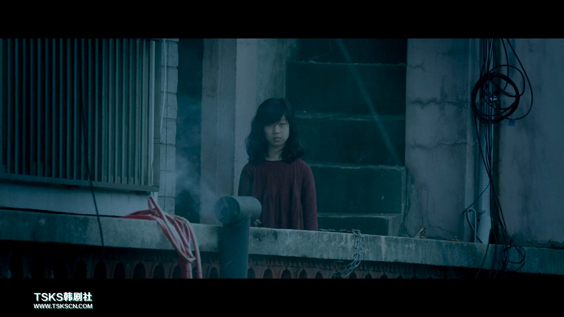 李智媛的写真-牺牲复活者 희생부활...