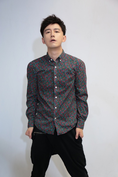 许添的写真-许添艺术照