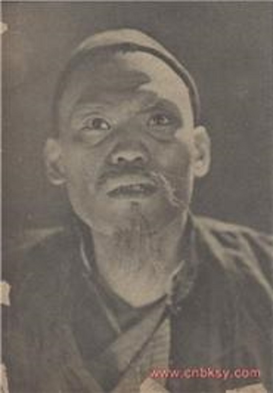 周凤文的写真-新华画报1937 年第2...