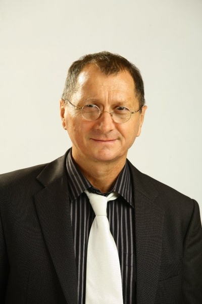 霍拉蒂乌·马拉埃雷的写真