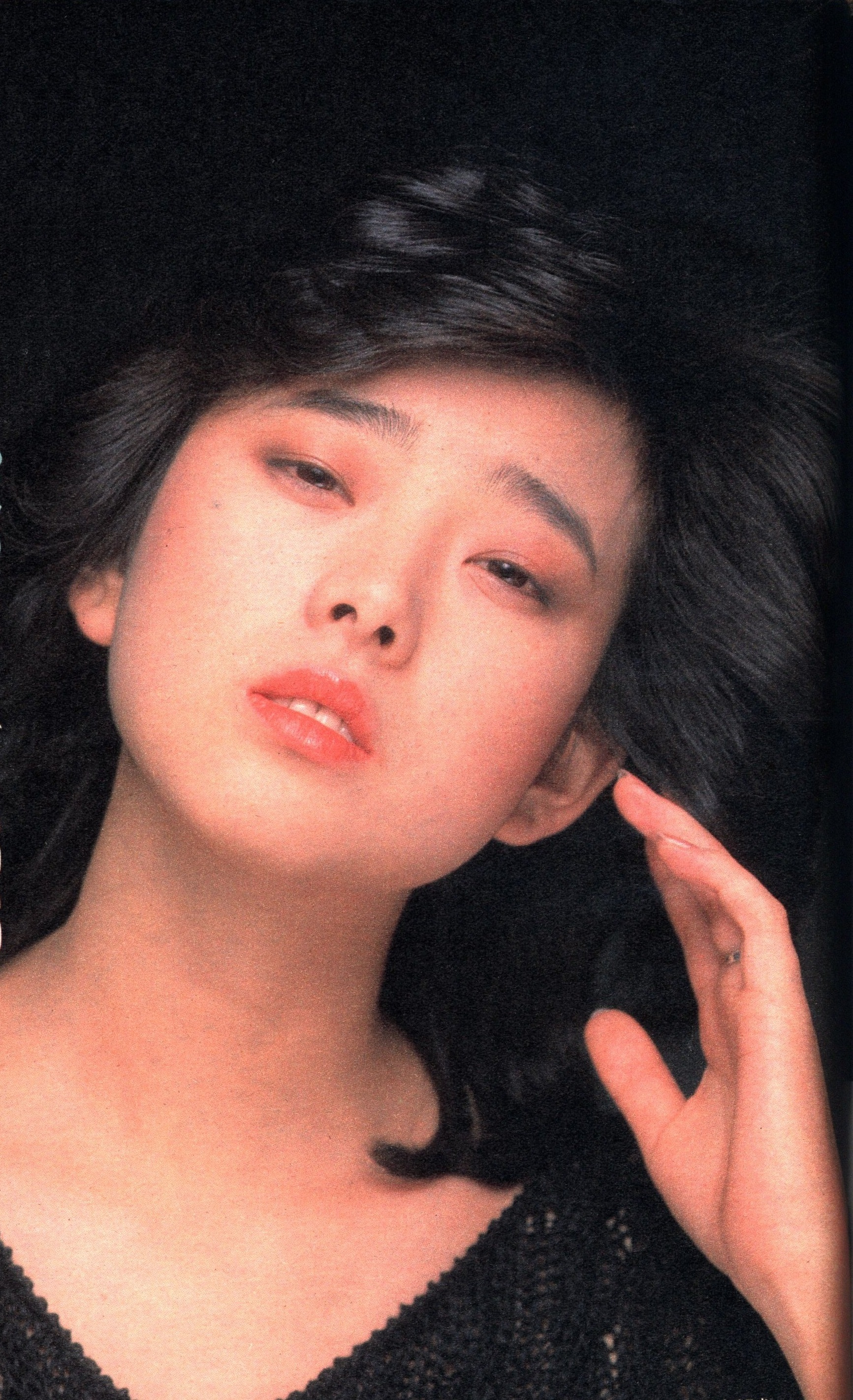 秋本奈绪美的写真