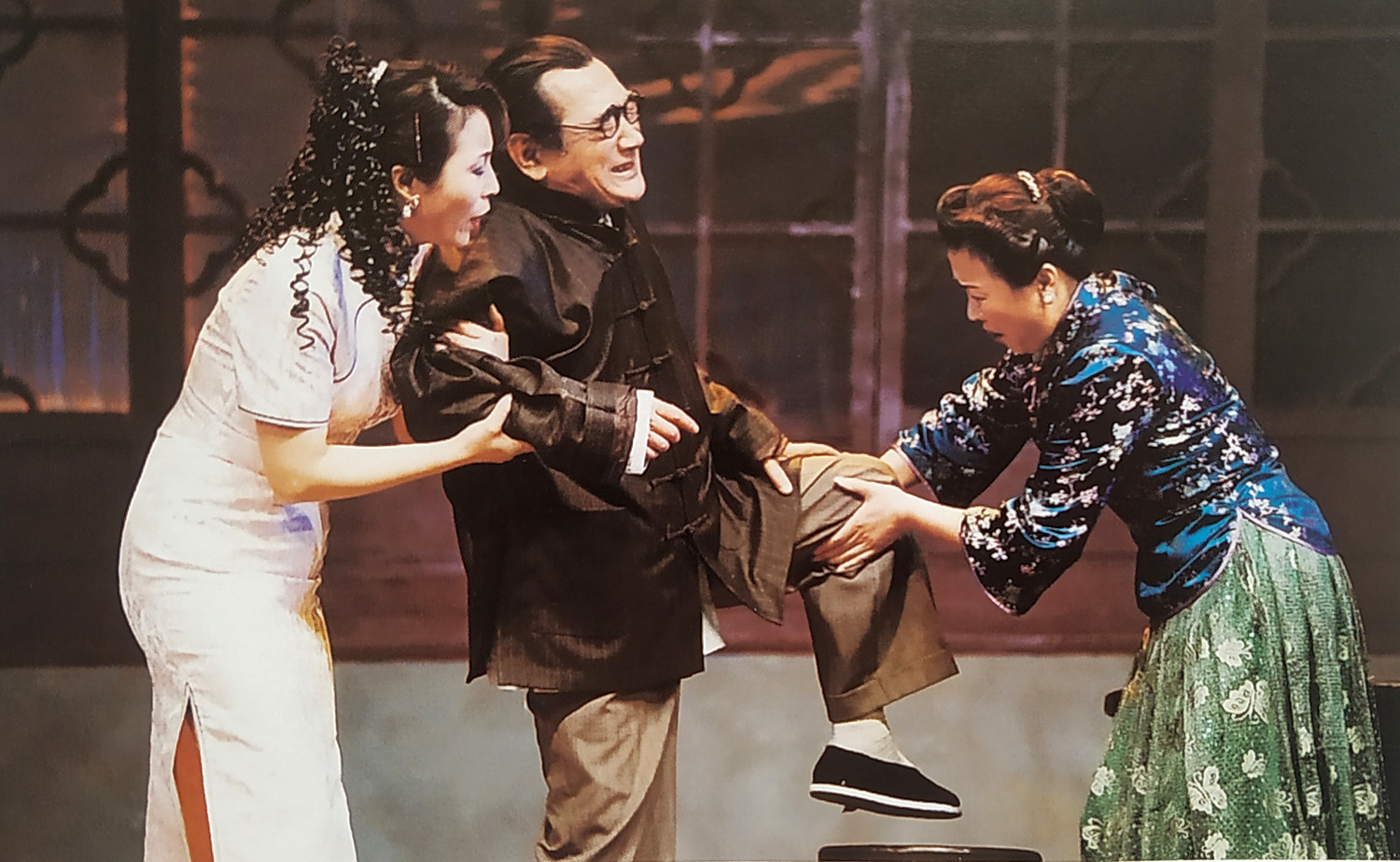 严顺开的写真-大型滑稽戏-独养女儿