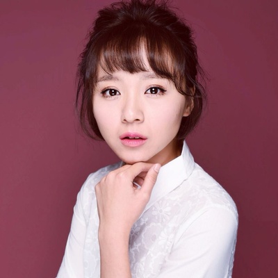 刘婧的写真-https://weibo.com/bab...