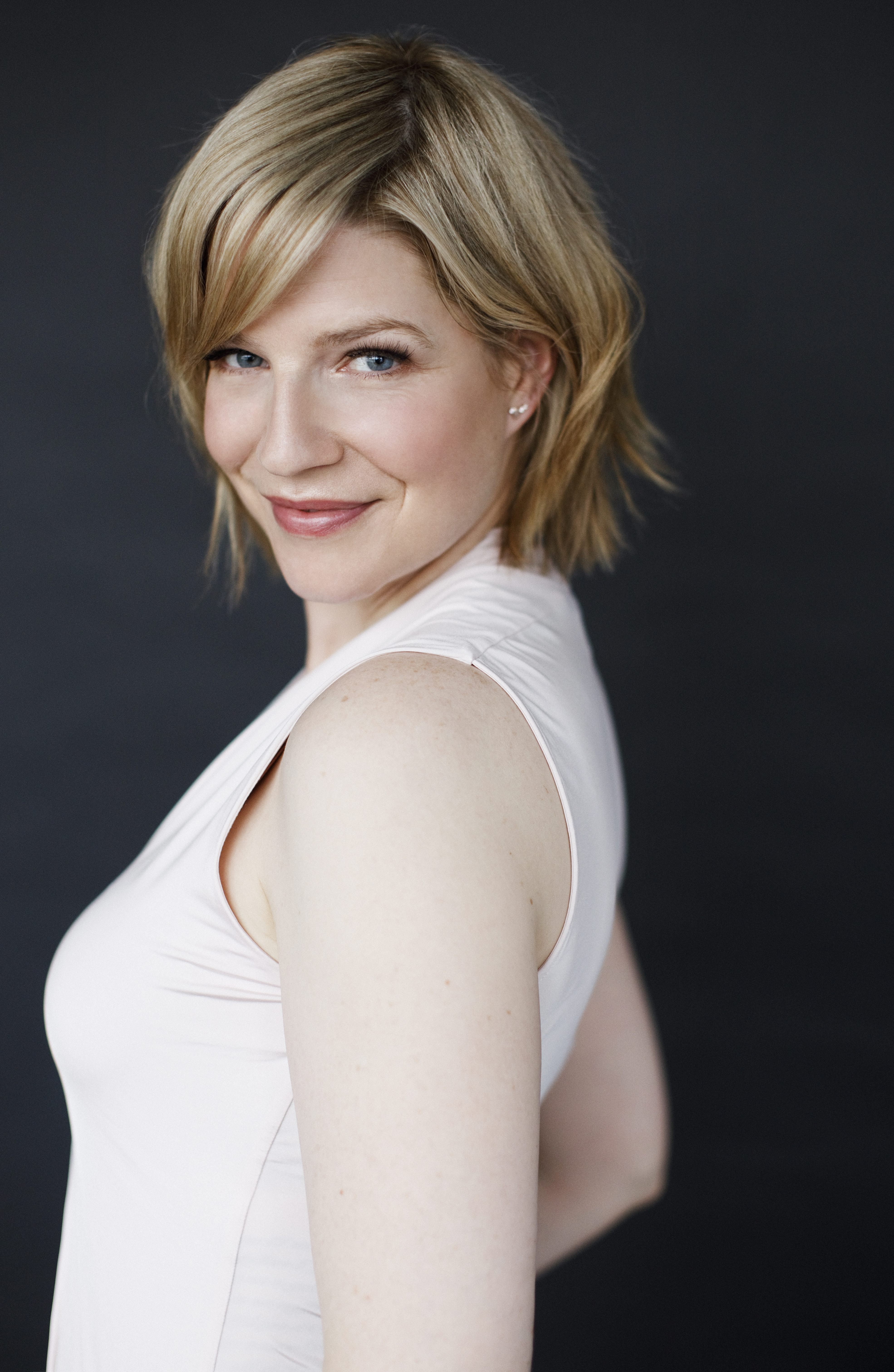 艾莉森·多恩的写真