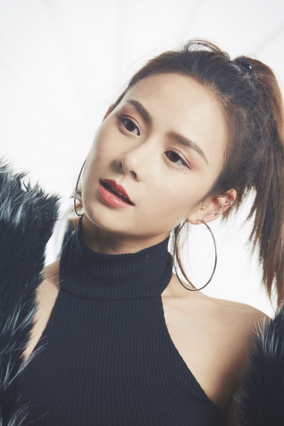 张伊楠的写真-写真