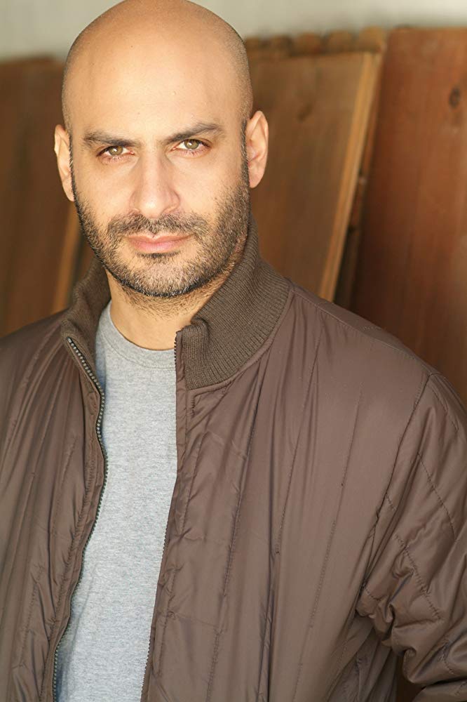 迈克尔·本耶尔的写真