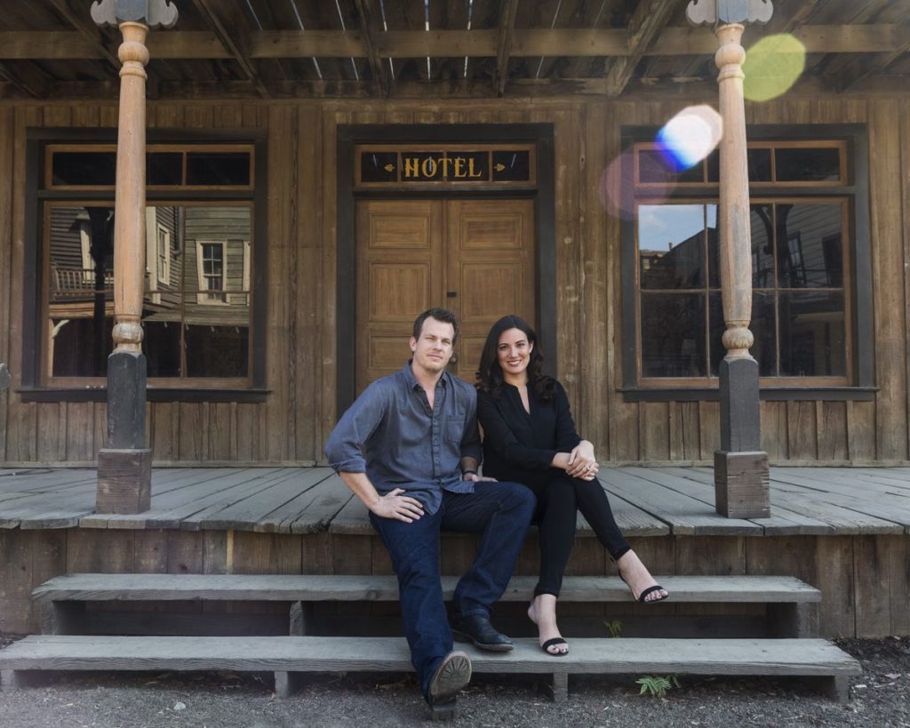 丽莎·乔·诺兰的写真-Lisa和丈夫小乔两人2...