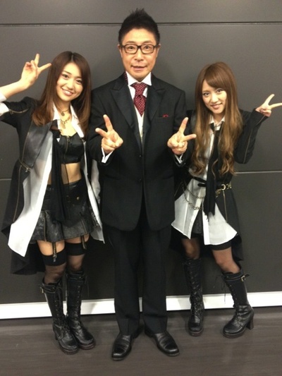 约希纳里·茨士的写真