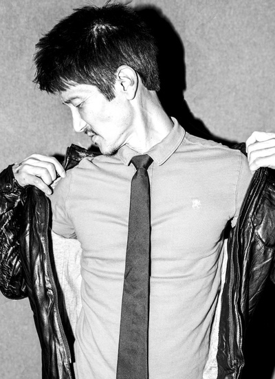 格雷格·阿拉基的写真